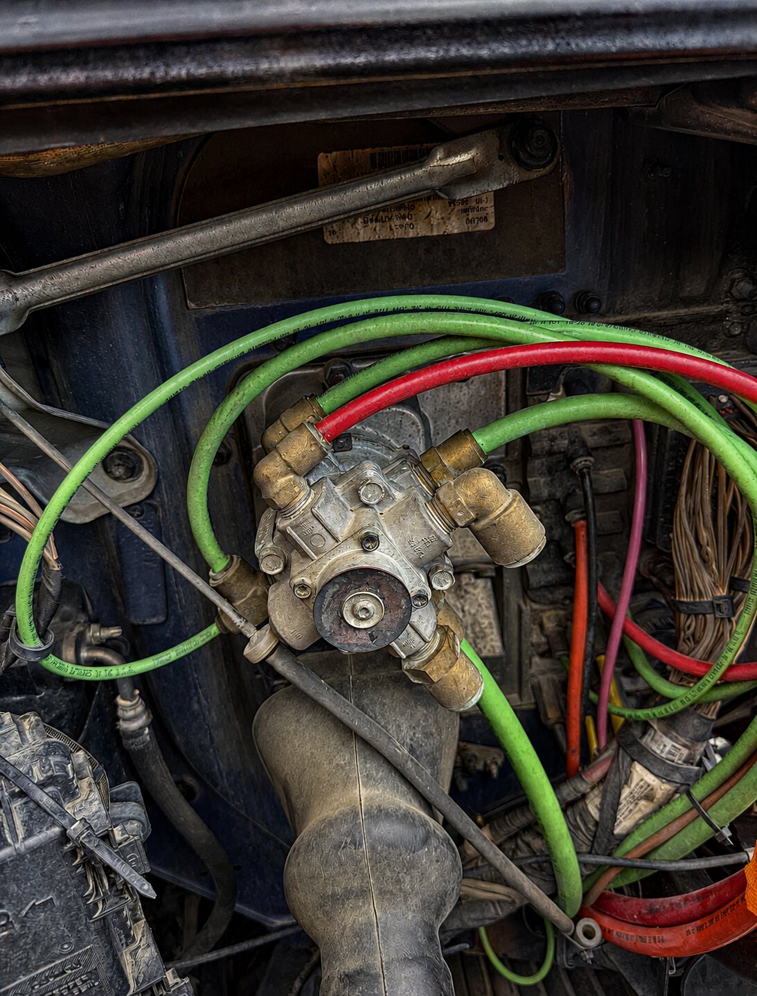 Air Valve Replacement: Original air valve — before